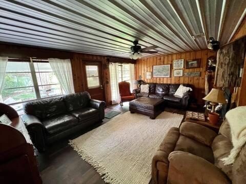 Quiet Farmhouse In The Country Close To Major Theme Parks Ridge Manor Extérieur photo